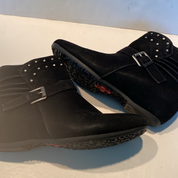 Rebound Faux Suede Booties - Picture 9 of 10